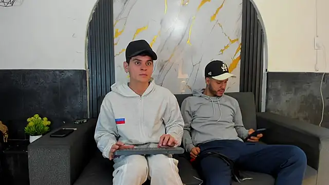 Snapshot of Angel_Villareal chatting on 02-27-26, 05:07 Angel Villareal online show from 02-27-26, 05:07