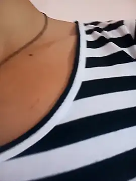 Snapshot of mitzukywinteer chatting on 01-31-26, 08:29 mitzukywinteer online show from 01-31-26, 08:29