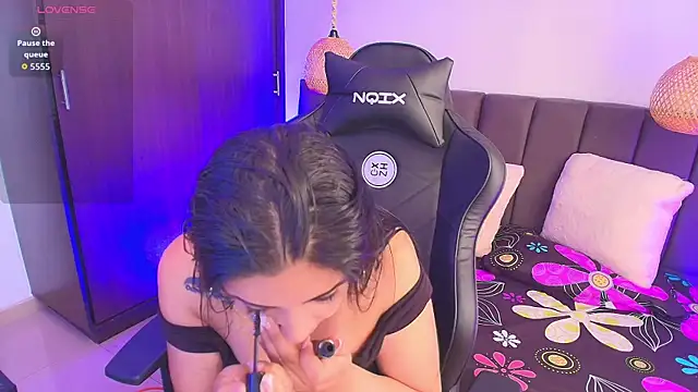 Aliz Cooper Tx online show from 03-22-26, 01:47