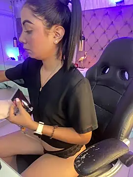 Auri   online show from 03-28-26, 07:57