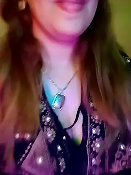 Snapshot of Naughty-Yousra chatting on 06-22-26, 02:46 Naughty-Yousra online show from 06-22-26, 02:46