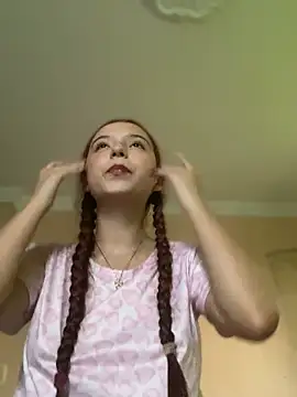 Snapshot of Carithooo chatting on 02-11-26, 10:59 Carithooo online show from 02-11-26, 10:59