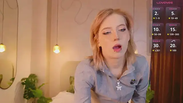 MoonlightAsuna online show from 02-05-26, 01:38