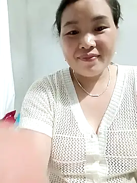 Snapshot of nana_nana99 chatting on 07-17-26, 04:01 nana nana99 online show from 07-17-26, 04:01