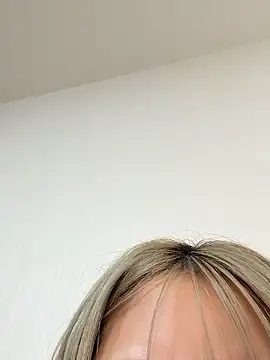 yumi0025 online show from 01-16-26, 03:54