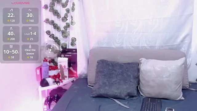 Snapshot of brunaroyale chatting on 02-20-26, 01:11 brunaroyale online show from 02-20-26, 01:11