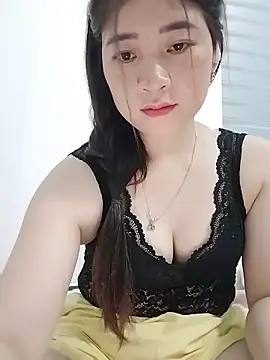 LoveLillyy69 online show from 06-03-26, 02:44