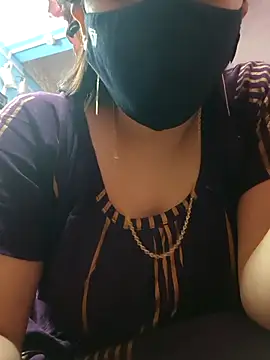 Snapshot of diyabannerjee chatting on 02-25-26, 02:21 diyabannerjee online show from 02-25-26, 02:21