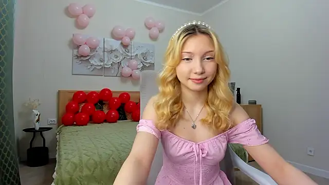 Snapshot of sweet_bl0nde chatting on 02-14-26, 08:44 sweet bl0nde online show from 02-14-26, 08:44