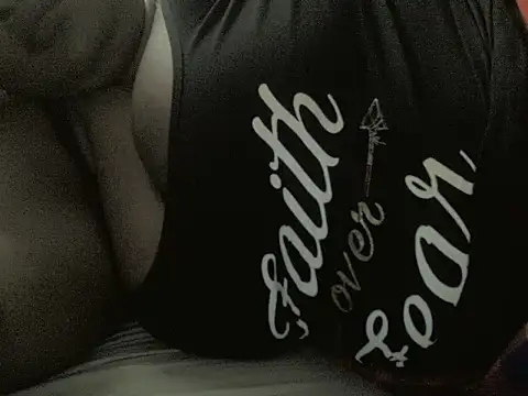 champers1234 online show from 04-17-26, 05:43