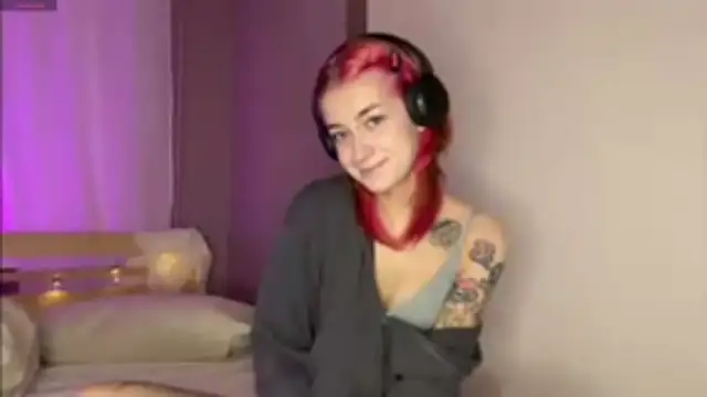 Dina Cams online show from 02-02-26, 01:10