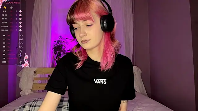 Dina Cams online show from 02-28-26, 03:46