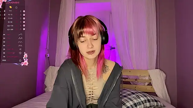 Dina Cams online show from 03-01-26, 04:42