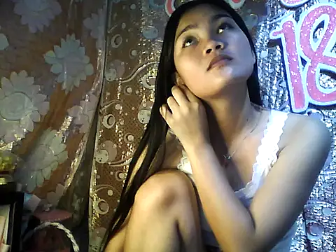 Snapshot of PinaySkinnyJust18 chatting on 02-15-26, 09:11 PinaySkinnyJust18 online show from 02-15-26, 09:11