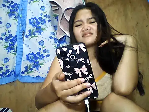 PinaySkinnyJust18 online show from 07-15-26, 10:48