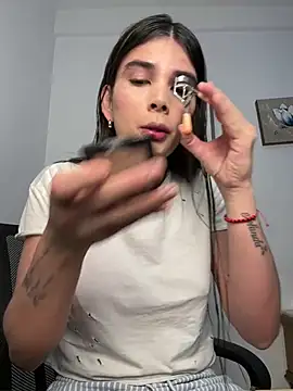 Snapshot of Lily_WellGifted chatting on 02-03-26, 07:57 Lily WellGifted online show from 02-03-26, 07:57