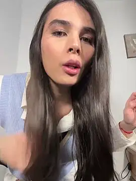 Snapshot of Lily_WellGifted chatting on 02-12-26, 12:44 Lily WellGifted online show from 02-12-26, 12:44