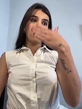 Snapshot of Lily_WellGifted chatting on 02-22-26, 02:15 Lily WellGifted online show from 02-22-26, 02:15