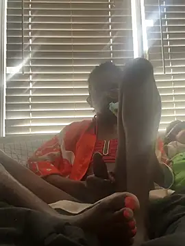 Snapshot of barracksbunny chatting on 03-15-26, 02:01 barracksbunny online show from 03-15-26, 02:01