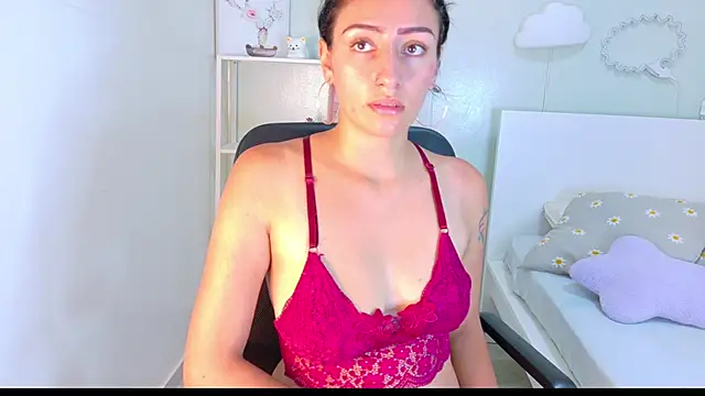 Snapshot of AmmyRouse__ chatting on 02-03-26, 11:04 AmmyRouse online show from 02-03-26, 11:04