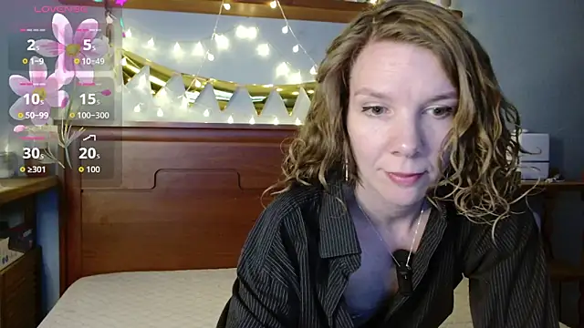 Daisy Lovely online show from 04-10-26, 05:12