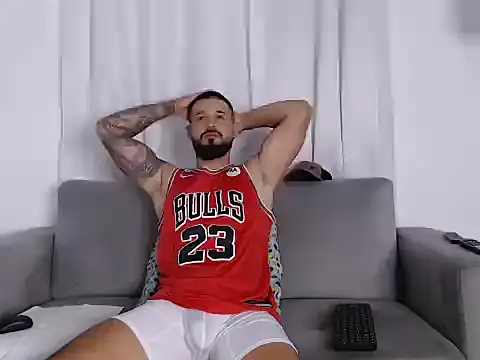 Snapshot of Handsomen69 chatting on 02-27-26, 03:28 Handsomen69 online show from 02-27-26, 03:28