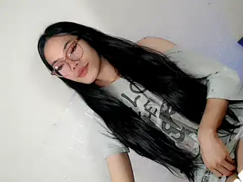 Urhotfucking veronica1 online show from 03-31-26, 01:22