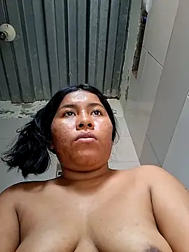 Sweet-Dirty-Storm online show from 05-25-26, 07:20
