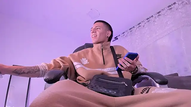 Snapshot of NickyyFlow chatting on 03-26-26, 10:37 NickyyFlow online show from 03-26-26, 10:37