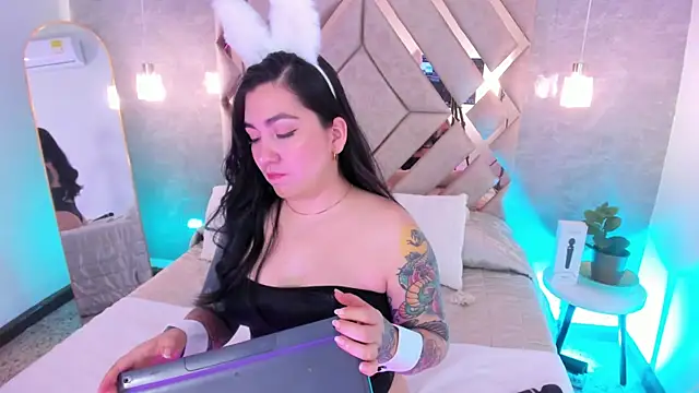 KathiaJenner online show from 02-11-26, 12:10