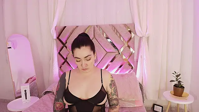 KathiaJenner online show from 04-16-26, 11:22