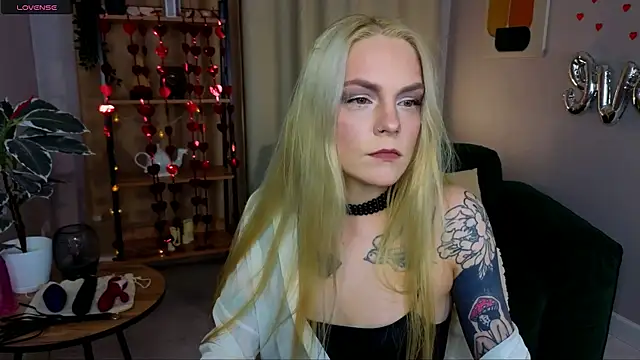 Snapshot of cherrie_sherry chatting on 02-09-26, 09:30 cherrie sherry online show from 02-09-26, 09:30