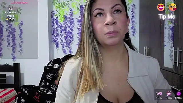 xxxMilexxx online show from 07-09-26, 11:03