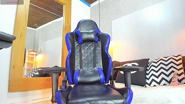 Snapshot of Dusan_Grey77 chatting on 02-24-26, 03:59 Dusan Grey77 online show from 02-24-26, 03:59