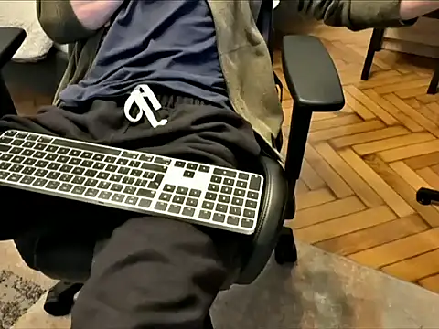 AfterTheRun online show from 04-17-26, 12:52