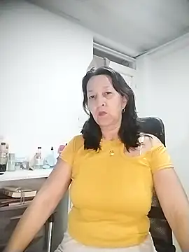 Snapshot of RosseLaure chatting on 08-01-26, 01:16 RosseLaure online show from 08-01-26, 01:16