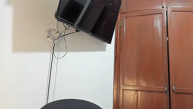 Snapshot of Danilui chatting on 02-18-26, 11:33 Danilui online show from 02-18-26, 11:33