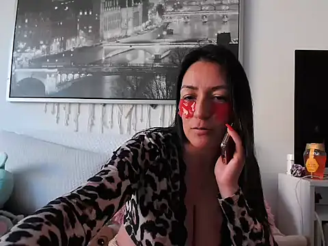 Snapshot of Yulian_Milf chatting on 02-04-26, 04:24 Yulian Milf online show from 02-04-26, 04:24