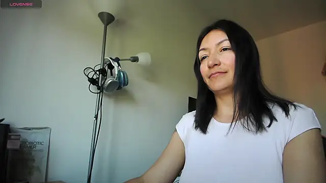 Yulian Milf online show from 05-28-26, 09:17