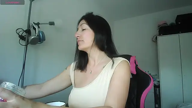 Yulian Milf online show from 05-31-26, 02:46