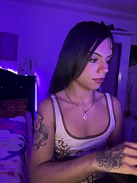 Snapshot of andyy_x chatting on 07-17-26, 11:31 andyy x online show from 07-17-26, 11:31