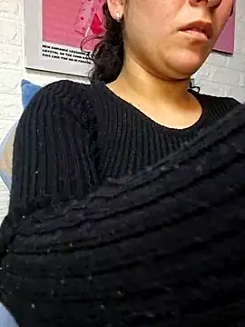 Snapshot of Dany_Moon_ chatting on 02-21-26, 03:29 Dany Moon online show from 02-21-26, 03:29