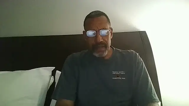 swimmer2496 online show from 03-22-26, 04:49