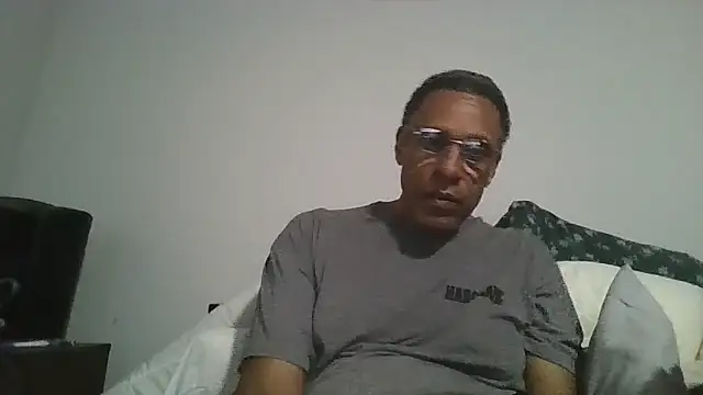Snapshot of swimmer2496 chatting on 04-24-26, 01:52 swimmer2496 online show from 04-24-26, 01:52