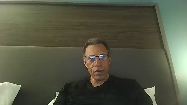 Snapshot of swimmer2496 chatting on 05-16-26, 06:32 swimmer2496 online show from 05-16-26, 06:32