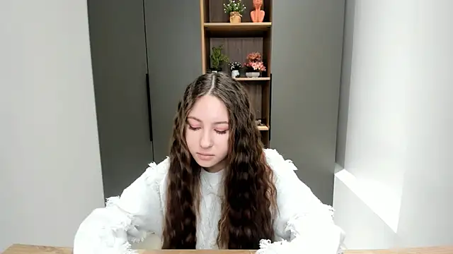 NakeshaPogar online show from 01-18-26, 07:01