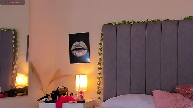 PAMELA BRANZ online show from 04-17-26, 11:57