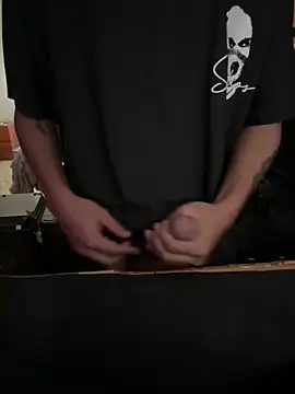 CubanHotMilk21 online show from 03-13-26, 08:43