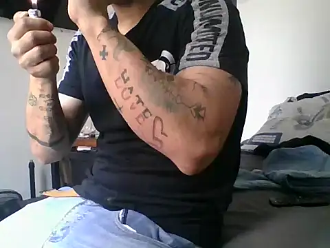 Snapshot of MRdxxx444 chatting on 05-24-26, 06:02 MRdxxx444 online show from 05-24-26, 06:02