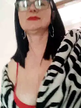 Snapshot of AliceSwan57 chatting on 03-30-26, 12:39 AliceSwan57 online show from 03-30-26, 12:39